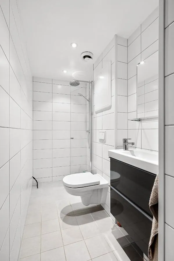 Behind Bryggen - Renovated - Budget Friendly Bergen Apartment