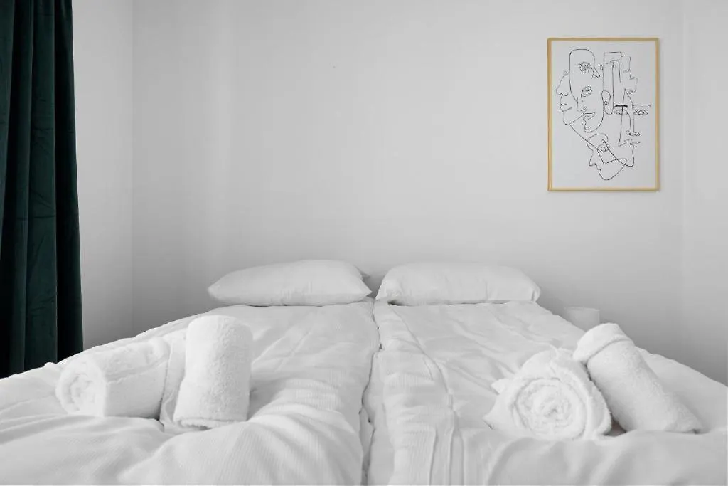 Behind Bryggen - Renovated - Budget Friendly Bergen Norway